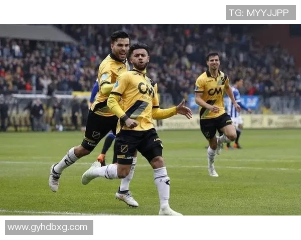 荷甲焦点战维迪斯迎战阿尔克马尔谁能笑到最后